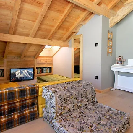 Alpesi faház Chalet Rouchas *